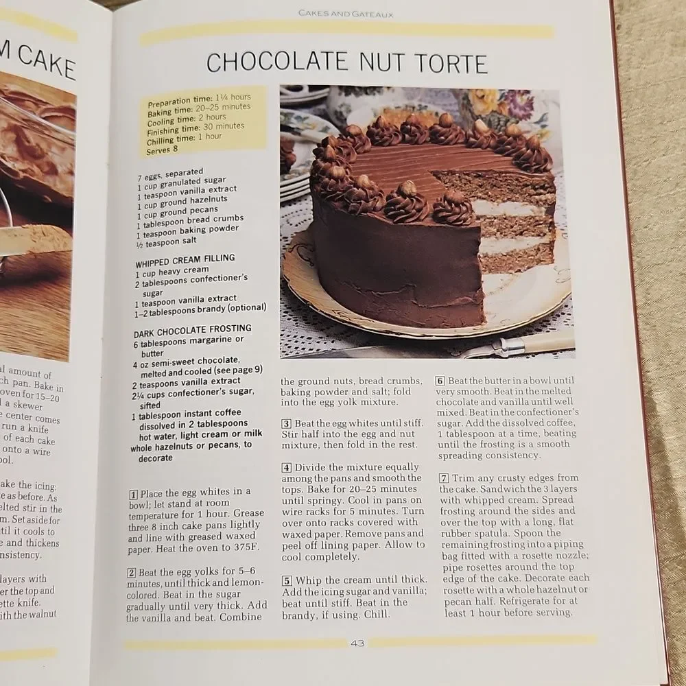 Chocolate Cookbook by Carolyn Humphries